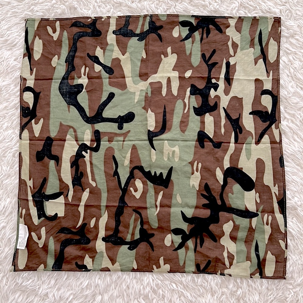 2 Bandanas - Picture 3 of 12